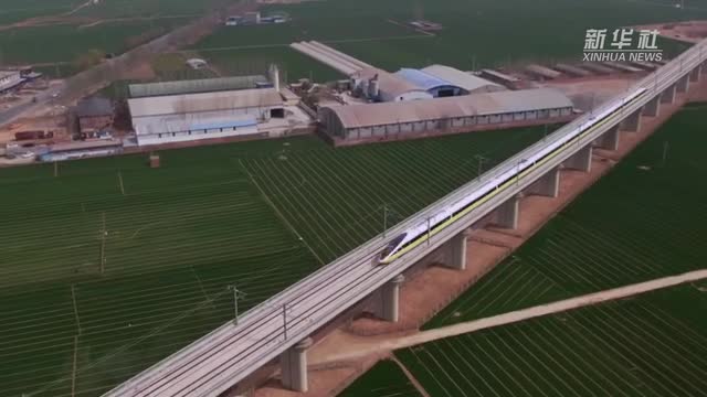世界領先新型復興號高速綜合檢測列車上線運行