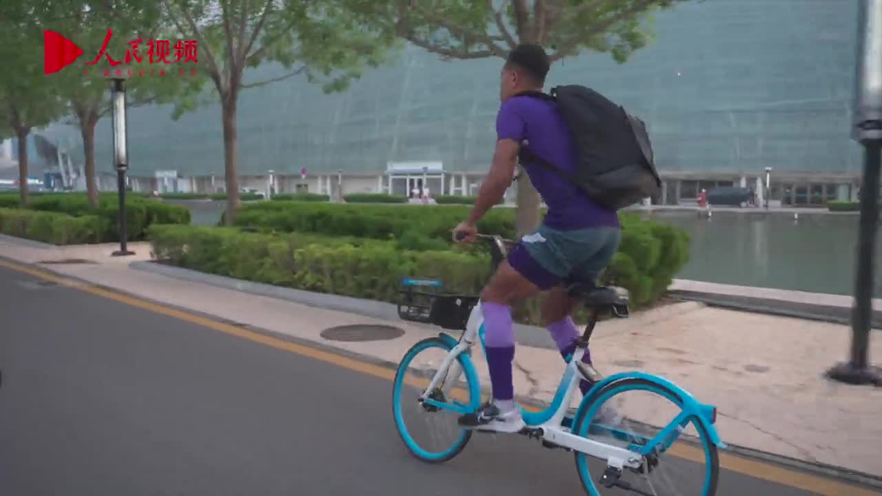 新时代·我在中国｜外国人“谈天论津”