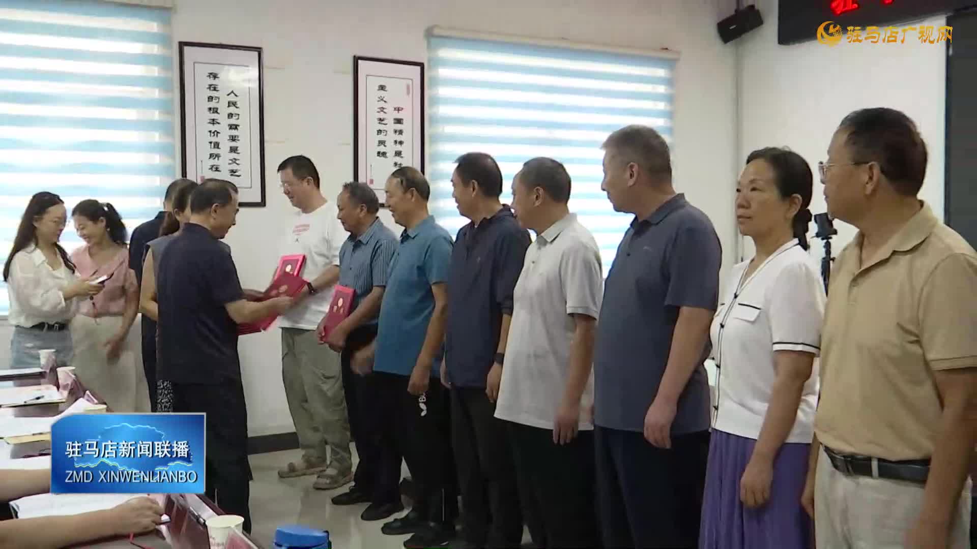 市“五老”網(wǎng)吧義務(wù)監(jiān)督員聘任儀式舉行