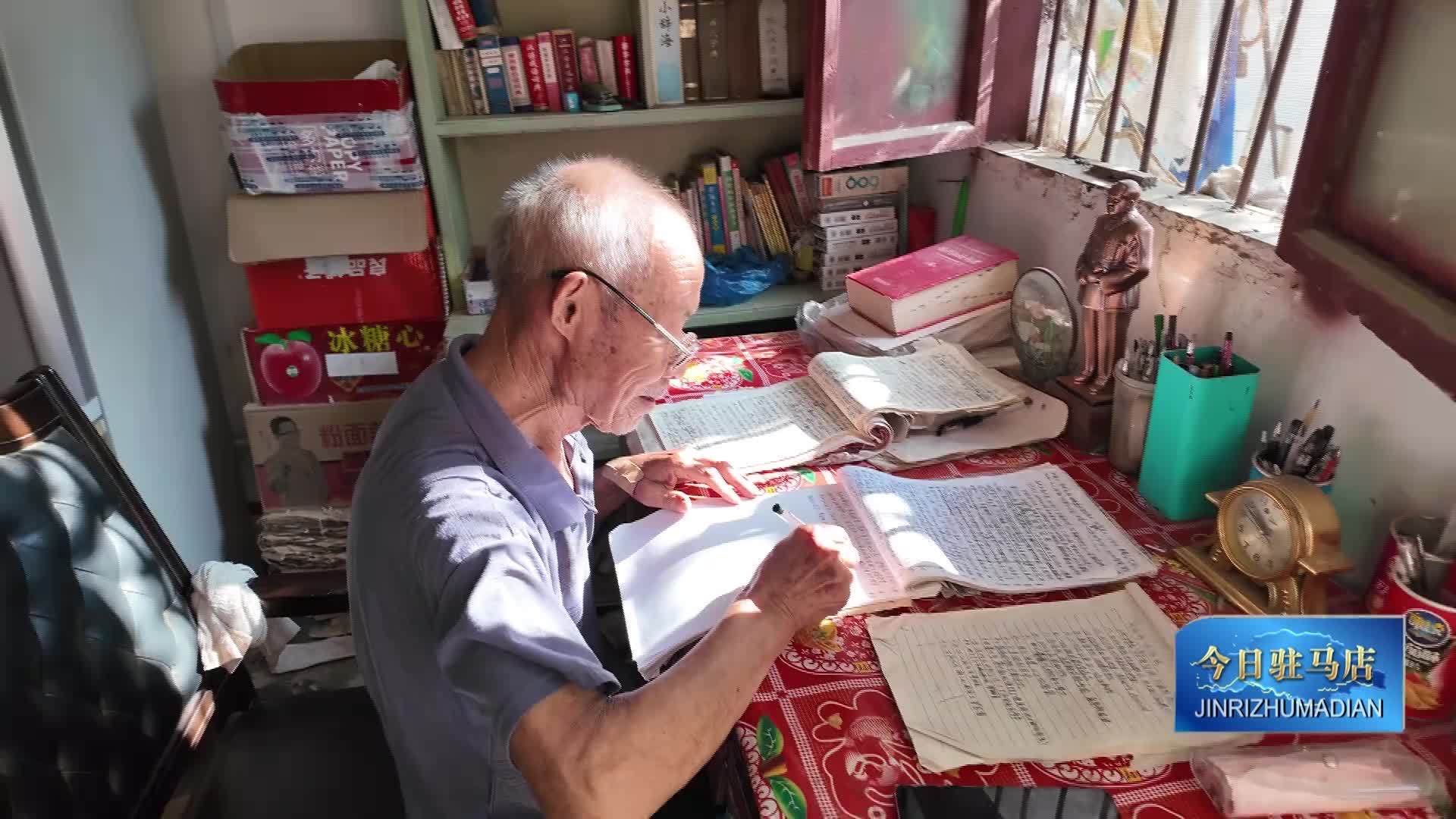 87岁“学霸爷爷”生动诠释“活到老学到老”