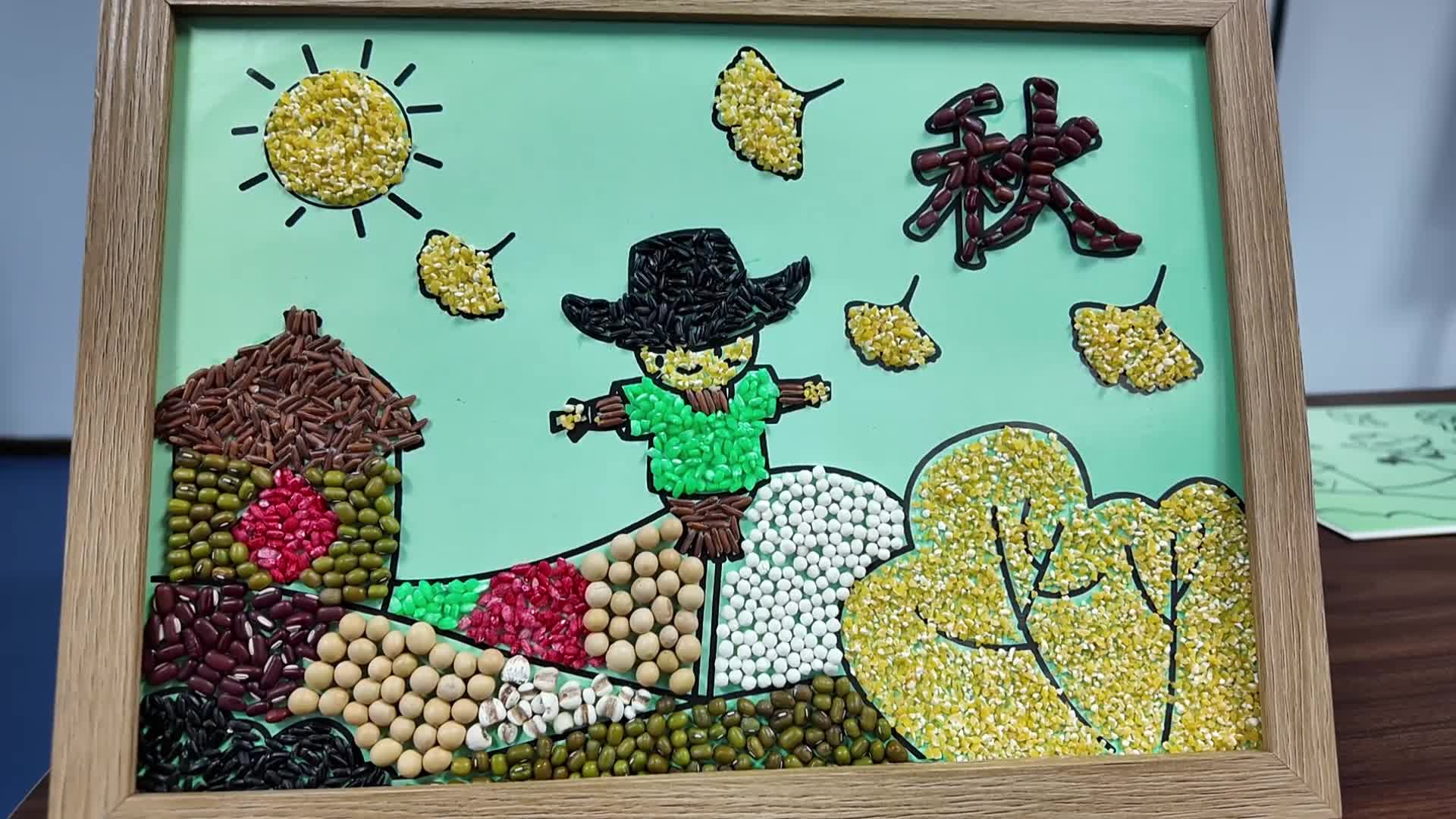 驻马店市总工会开展“美生活”五谷粮食画非遗体验活动