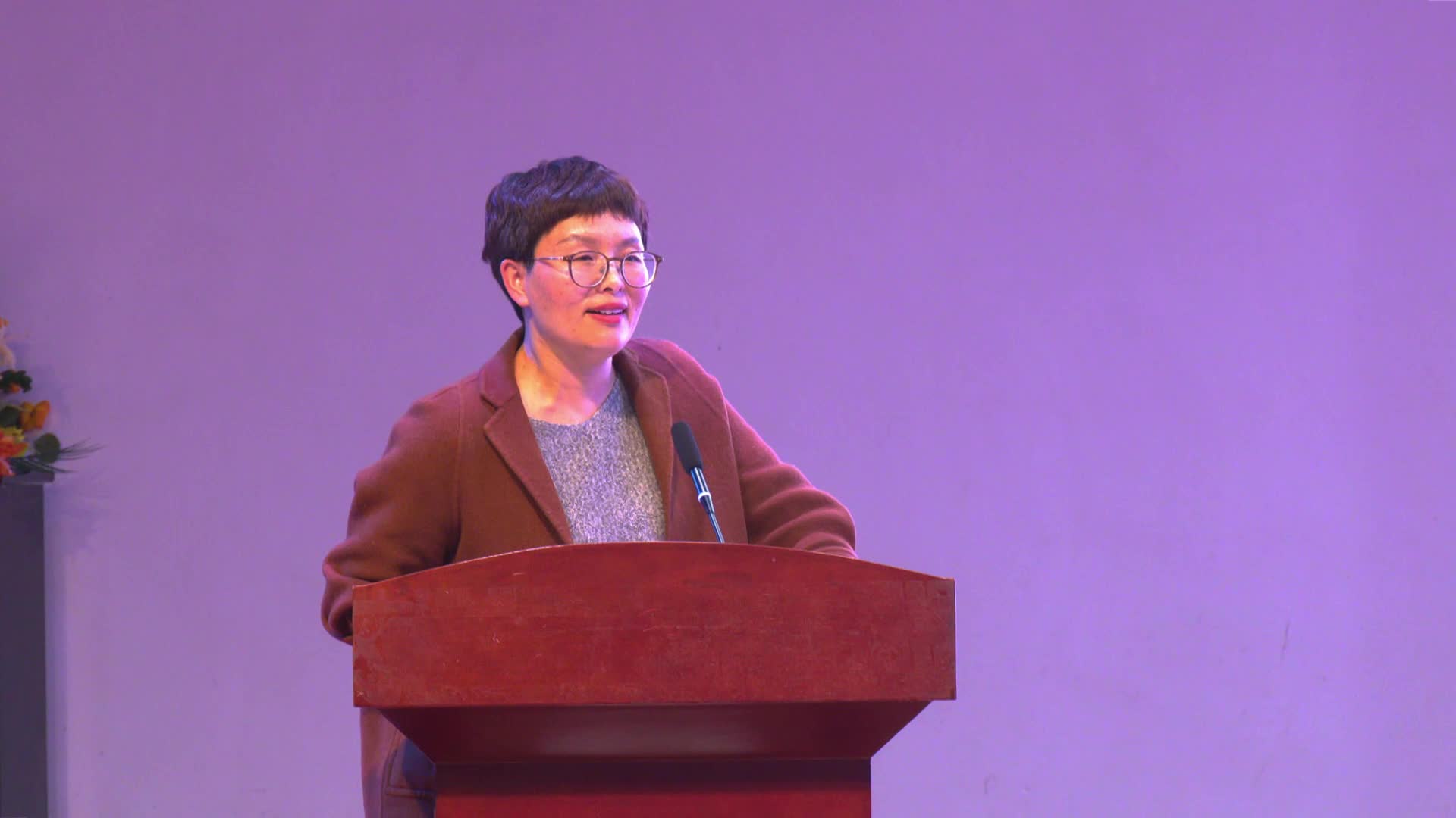 驻马店市“弘扬践行教育家精神”优秀教师巡回报告会——-新蔡县孙召镇初级中学教师：单梦换