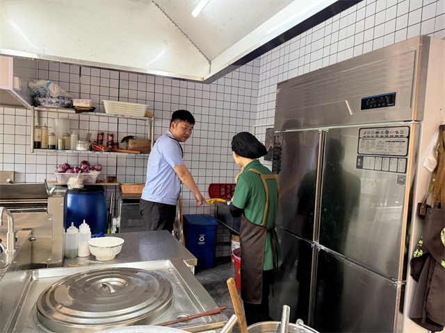 示范区市场监管分局：开展入网餐饮店铺全覆盖排查 筑牢网络餐饮安全防线