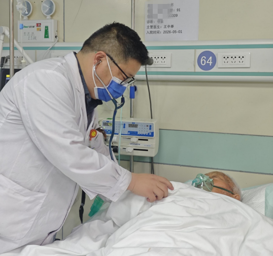 驻马店市第一人民医院重症医学科成功救治高龄危重脑梗患者
